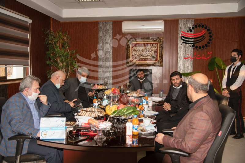 مراسم افتتاحیه کارخانه بلوط با حضور مقامات ملی و استانی